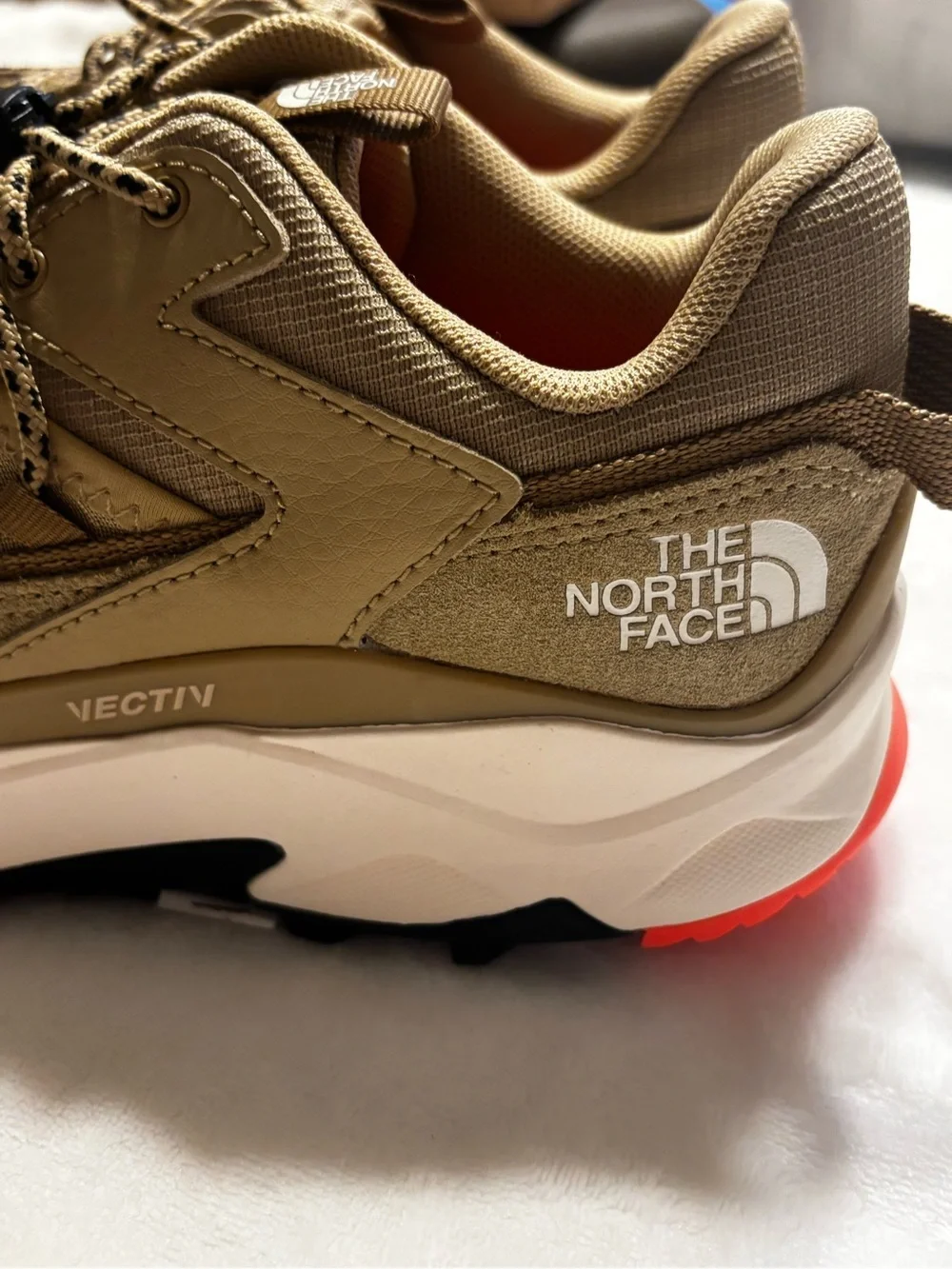 The North Face Women's VECTIV Taraval Tech Sz 7.